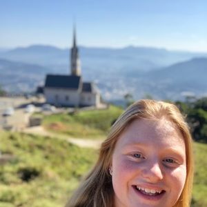 Meet your Posher, Hannah